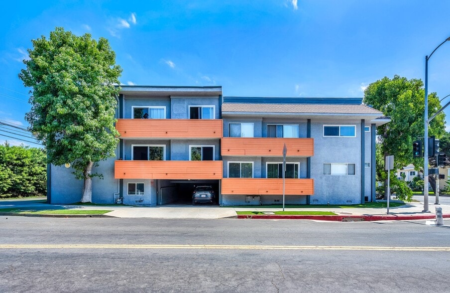 11825 National Blvd, Los Angeles, CA à vendre - Photo principale - Image 1 de 16