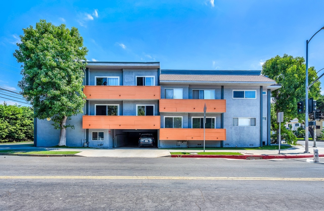 11825 National Blvd, Los Angeles, CA à vendre Photo principale- Image 1 de 17