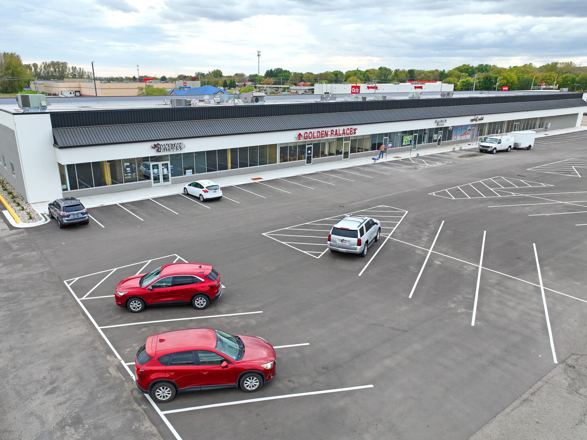 1605 1st St S, Willmar, MN à louer Photo du bâtiment- Image 1 de 36