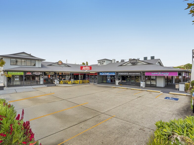 338 Waterworks Rd, Ashgrove for lease - Building Photo - Image 1 of 8