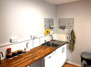 119 West St, Fareham for lease Interior Photo- Image 2 of 3