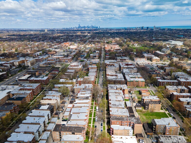 8031-8035 S Drexel Ave, Chicago, IL à vendre - Photo du bâtiment - Image 3 de 8