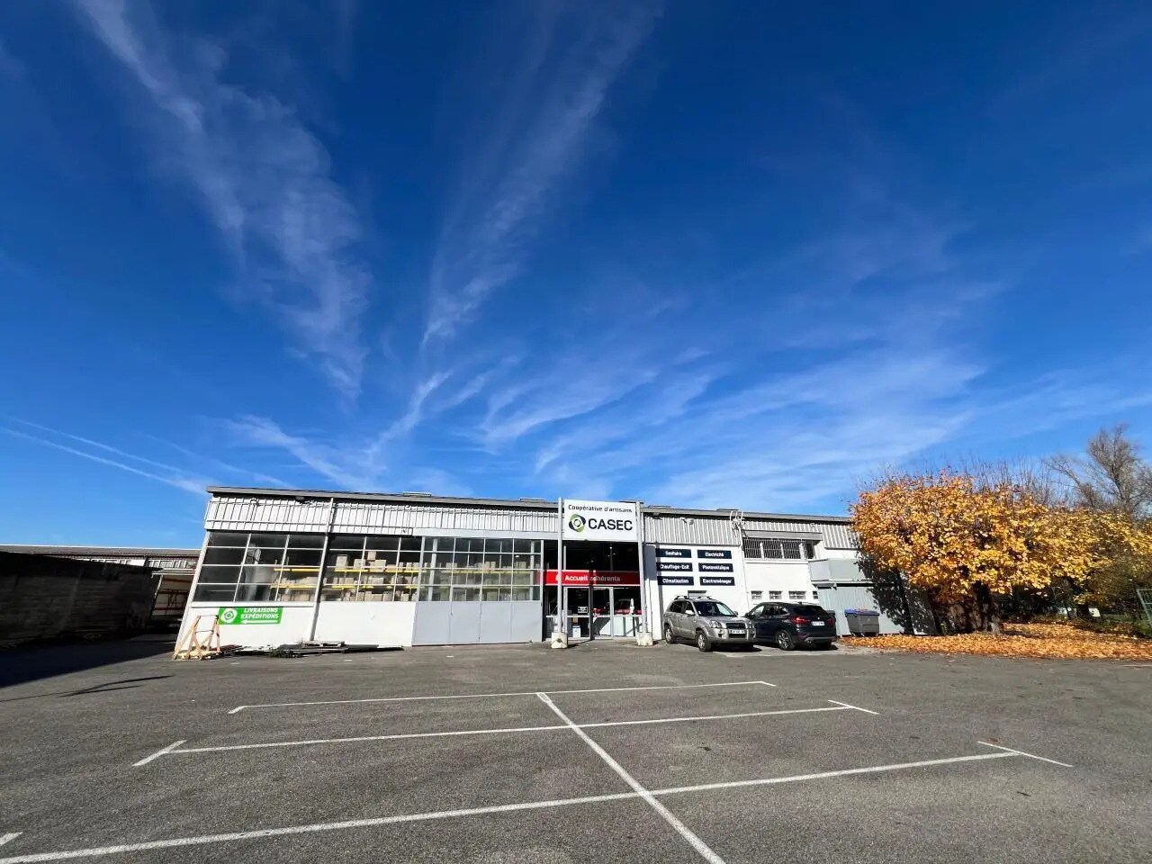 Industrial in Annecy for sale Primary Photo- Image 1 of 22