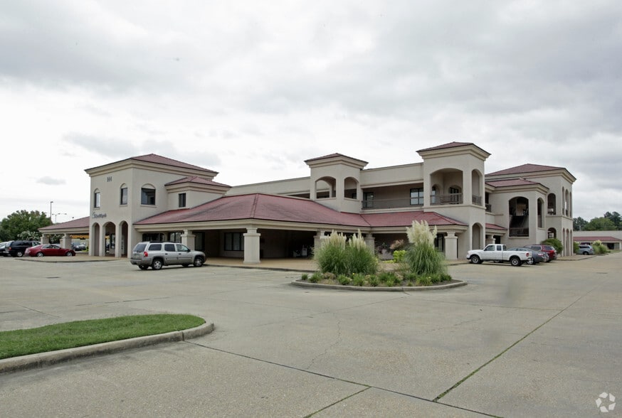 144 S Thomas St, Tupelo, MS à louer - Photo du bâtiment - Image 2 de 17