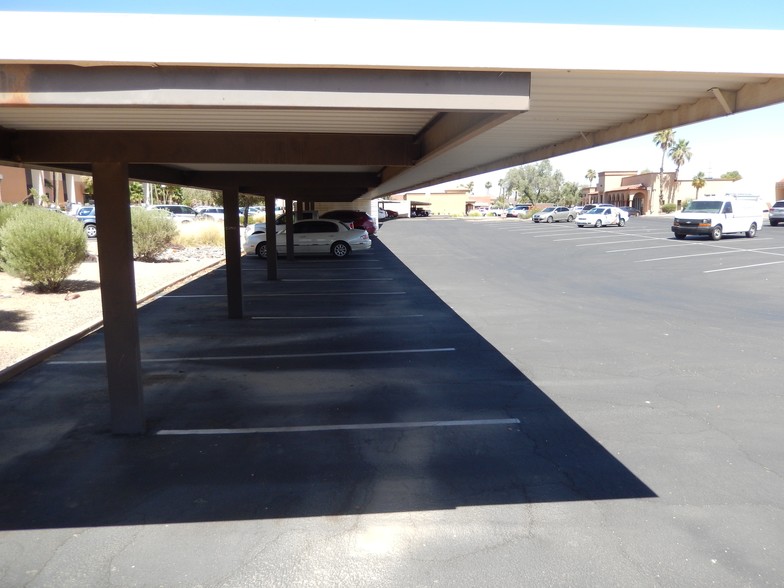 10240 W Bell Rd, Sun City, AZ for lease - Building Photo - Image 3 of 16