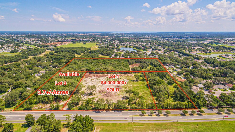 1135 Hwy-466, Lady Lake, FL à vendre - Photo du bâtiment - Image 2 de 35