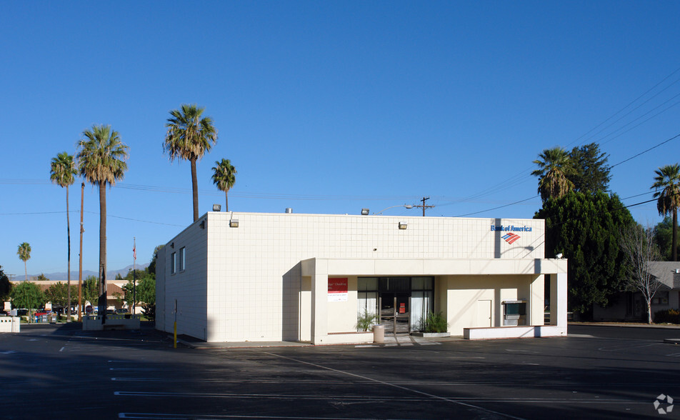 9204 Magnolia Ave, Riverside, CA for lease - Building Photo - Image 3 of 4