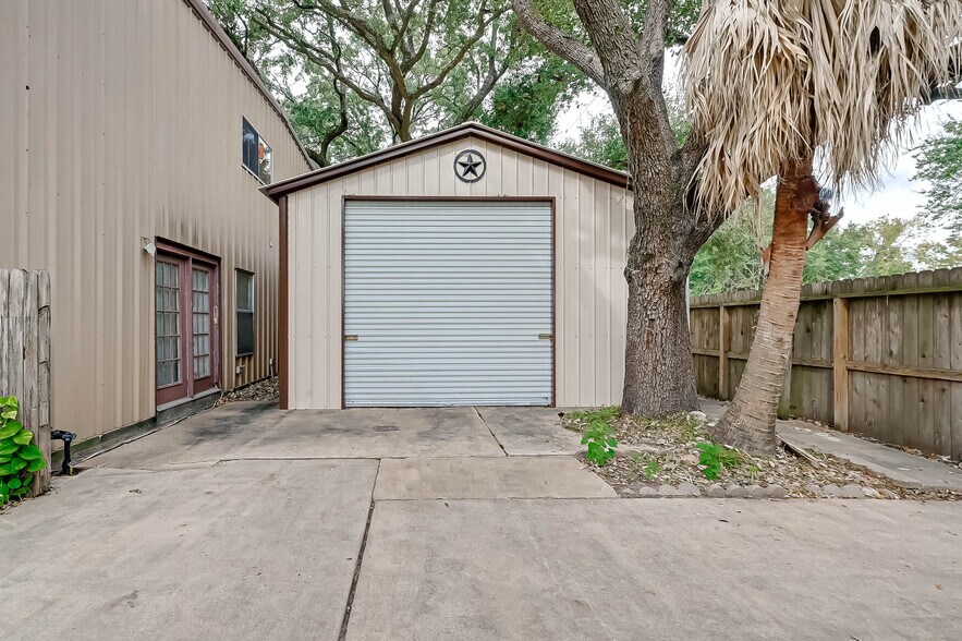 8504 Vogue Ln, Houston, TX à vendre - Photo du bâtiment - Image 2 de 55