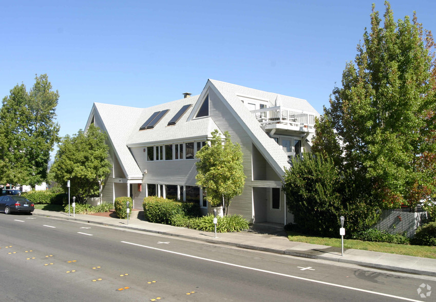 900 Bridgeway, Sausalito, CA for lease - Building Photo - Image 1 of 3