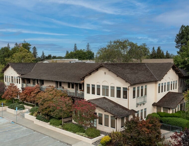 155 Linfield Dr, Menlo Park, CA for lease - Building Photo - Image 1 of 6