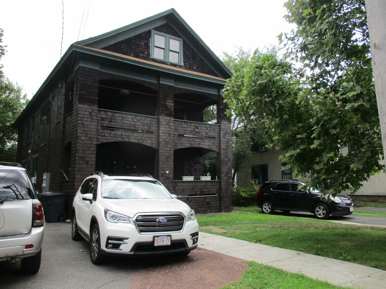 355-357 Federal St, Greenfield, MA à vendre - Photo principale - Image 1 de 2