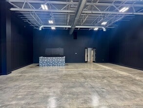 760 Generals Hwy, Millersville, MD for lease Interior Photo- Image 2 of 5