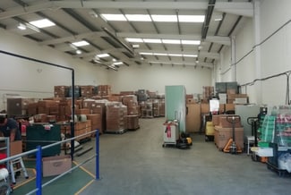 Plus de détails pour Downmill Rd, Bracknell - Industriel à louer