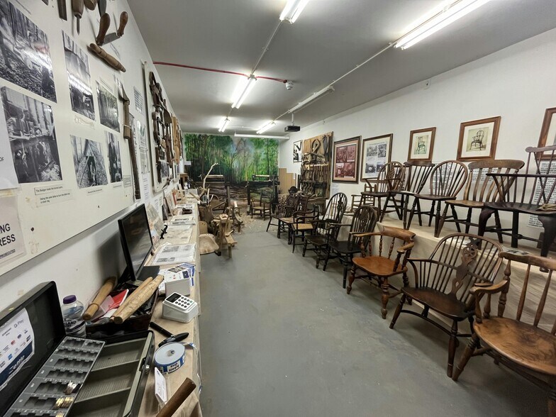 6 Grafton St, High Wycombe à vendre - Photo du bâtiment - Image 3 de 19