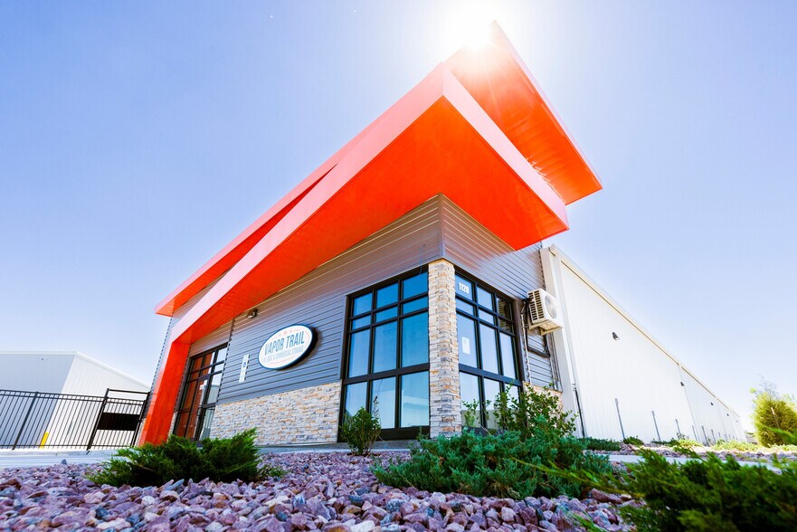 1120 Vapor Trl, Colorado Springs, CO for lease - Primary Photo - Image 1 of 1
