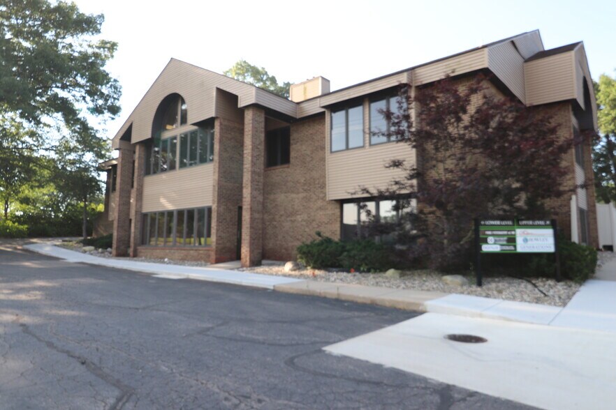1803 Whites Rd, Kalamazoo, MI for lease - Building Photo - Image 2 of 40