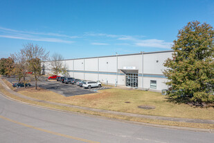 740-760 Hickory Industrial Dr, Old Hickory TN - Entrepôt