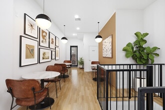 1567 York Ave, New York, NY à louer Photo intérieure- Image 2 de 4