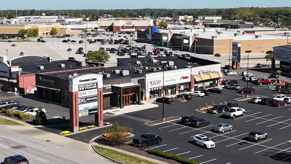 723-789 US Highway 31 N, Greenwood, IN for lease - Building Photo - Image 1 of 7