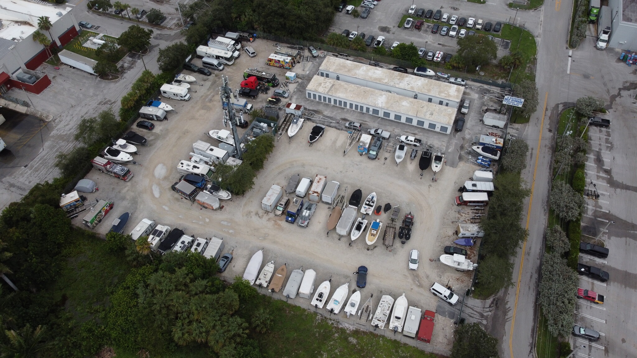 125 Collins Ln, Boynton Beach, FL for lease Primary Photo- Image 1 of 2