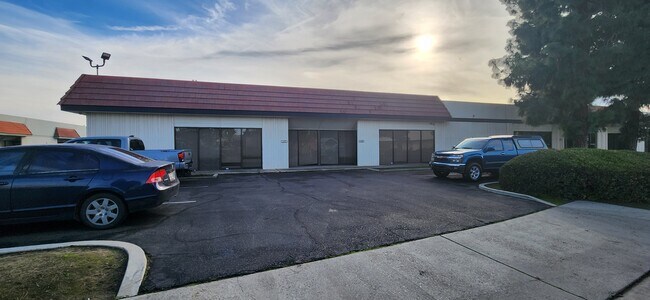 Plus de détails pour 2750 N Clovis Ave, Fresno, CA - Industriel à louer
