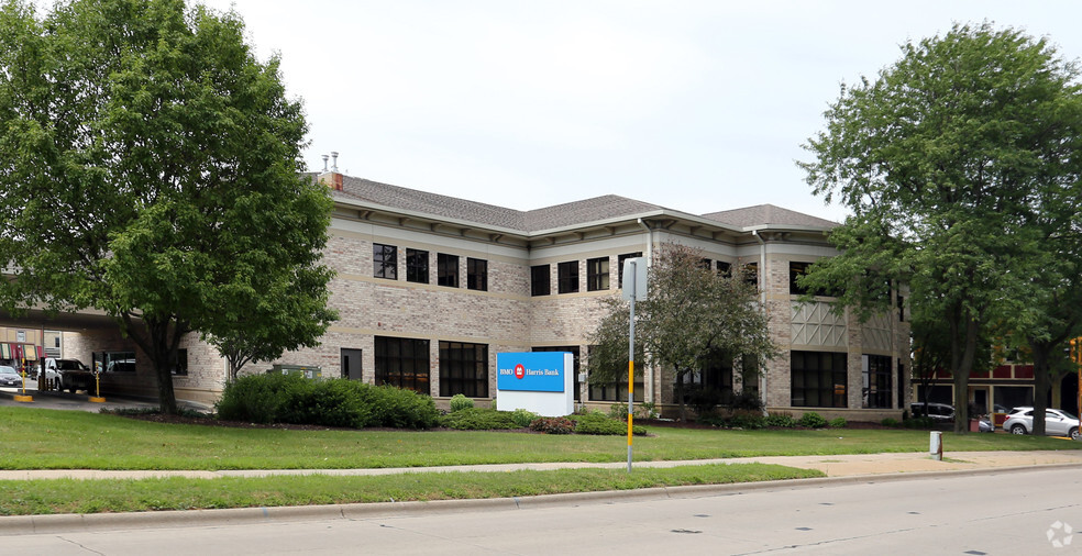 7447 University Ave, Middleton, WI for lease - Building Photo - Image 1 of 4