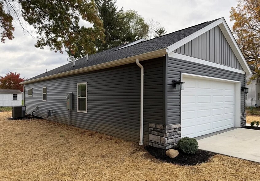 524 N Union St, Loudonville, OH à vendre - Photo du bâtiment - Image 3 de 3