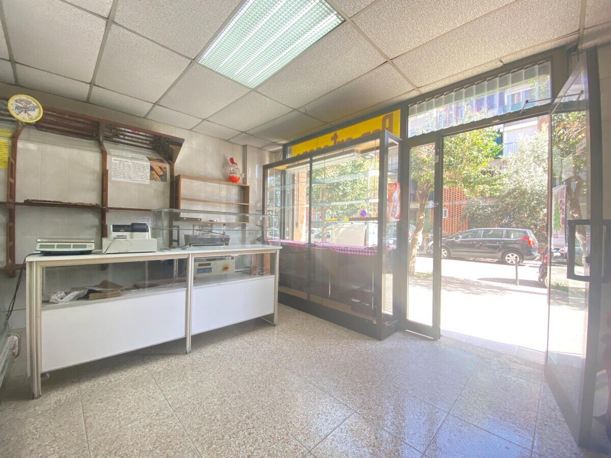 Terrassa, BAR 08223 - - - Photo intérieure - Image 1 of 23