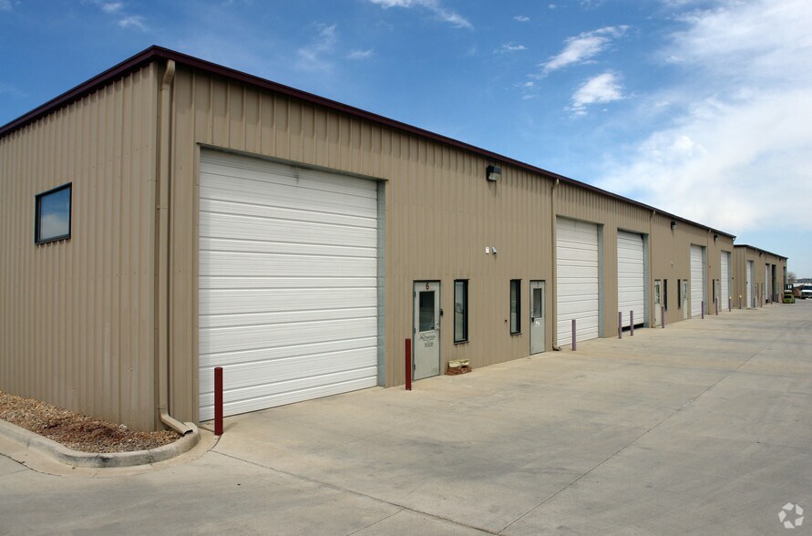 3772 Puritan Way, Erie, CO à vendre - Photo du bâtiment - Image 3 de 15