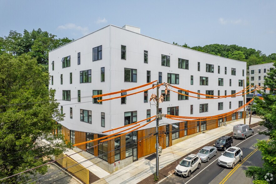 3515 Midvale Ave, Philadelphia, PA à louer - Photo principale - Image 1 de 41