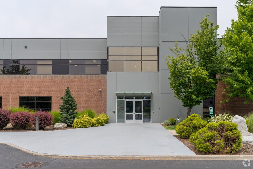 12825 E Mirabeau Pky, Spokane Valley, WA for lease - Building Photo - Image 2 of 20