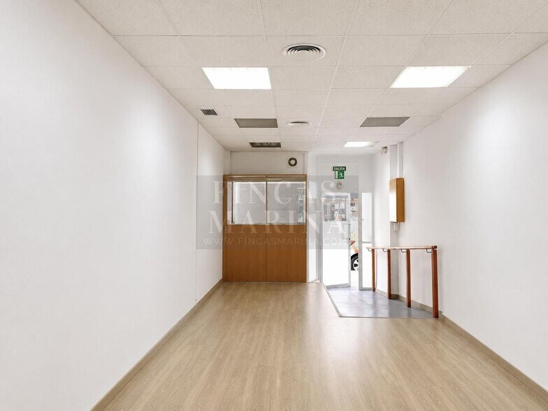 Retail in Gavà, Barcelona for lease - Interior Photo - Image 3 of 4