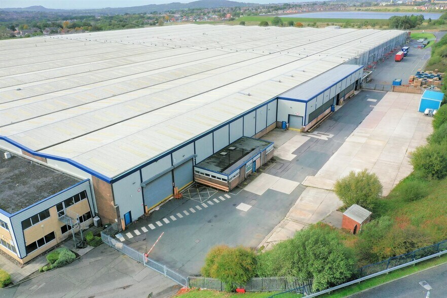 Walker Industrial Estate, Walker Rd, Blackburn à louer - Photo du bâtiment - Image 3 de 14