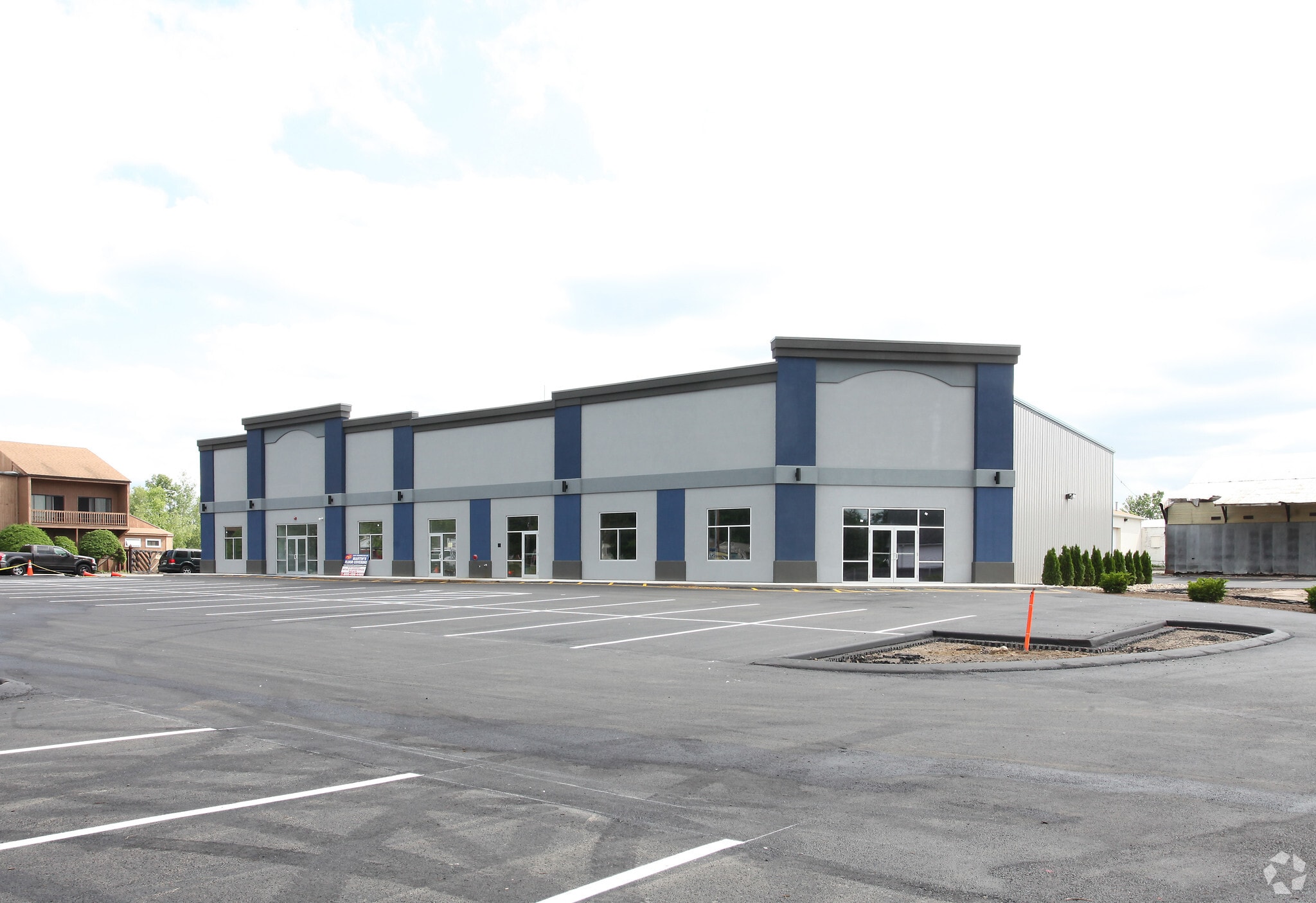 501 Southampton Rd, Westfield, MA à louer Photo principale- Image 1 de 13