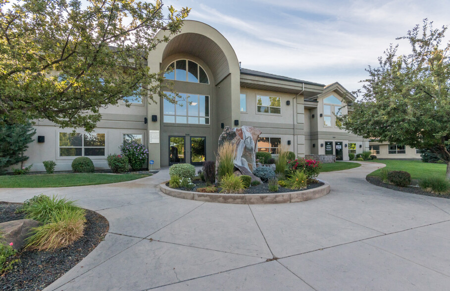 7661-7669 W Riverside Dr, Boise, ID à louer - Photo du bâtiment - Image 1 de 11