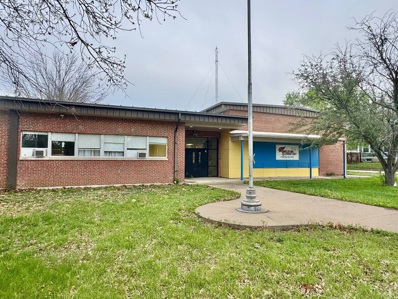 111 W College Ave, Shelbina, MO for sale - Building Photo - Image 3 of 44
