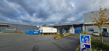 501 Rue du Beaujolais, Miribel for lease Interior Photo- Image 2 of 3