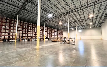 2051 Old Coochs Bridge Rd, Newark, DE for lease Interior Photo- Image 2 of 13