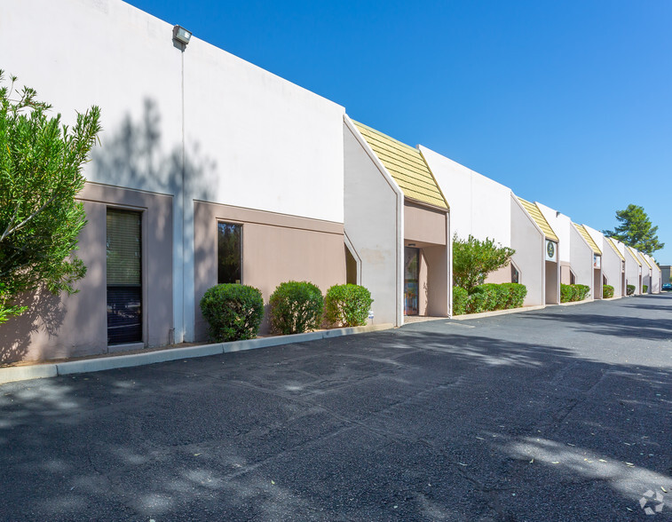 2102-2132 E 5th St, Tempe, AZ for lease - Building Photo - Image 2 of 5