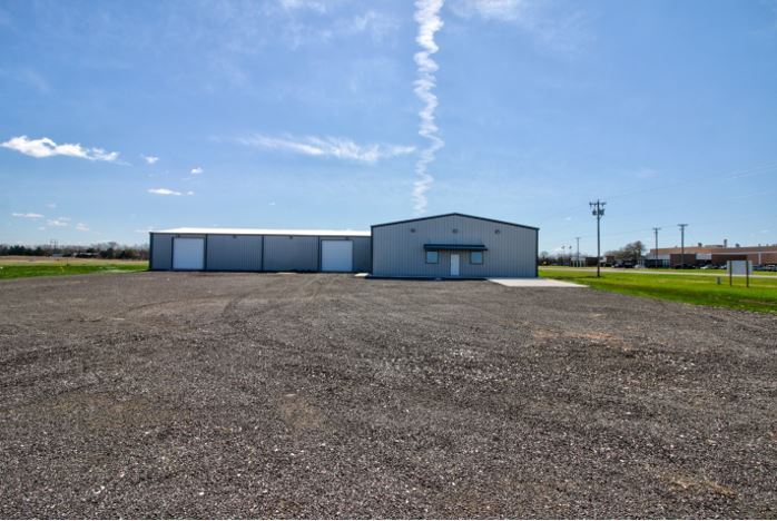 7350 N FM 1417, Denison, TX à louer - Photo du bâtiment - Image 3 de 5