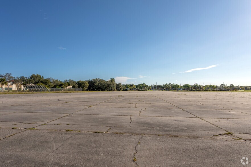 FAU Blvd, Boca Raton, FL à vendre - Aérien - Image 3 de 6