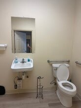 7685 Hacks Cross Rd, Olive Branch, MS for lease Interior Photo- Image 2 of 5