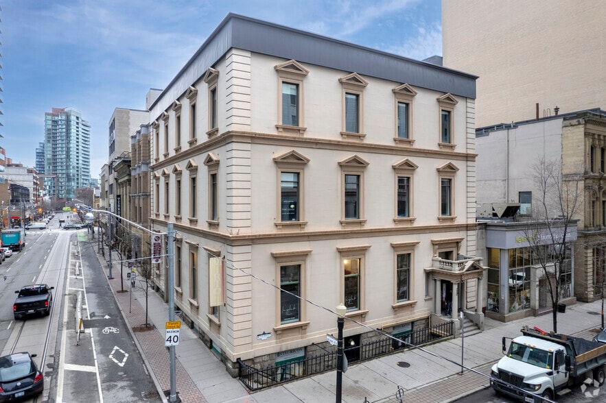 25 Toronto St, Toronto, ON for sale - Primary Photo - Image 1 of 1