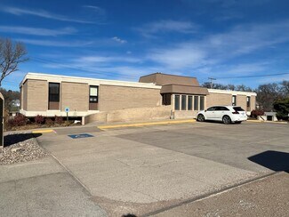 More details for 411 W 5th St, McCook, NE - Office for Lease