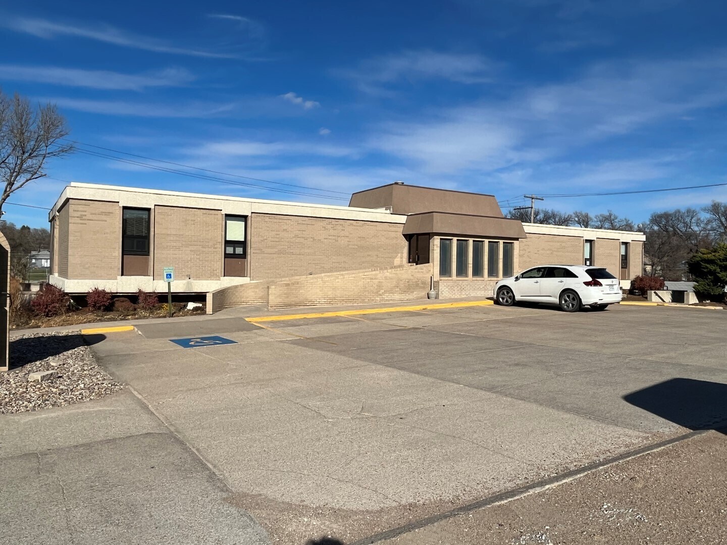411 W 5th St, McCook, NE for lease Primary Photo- Image 1 of 29