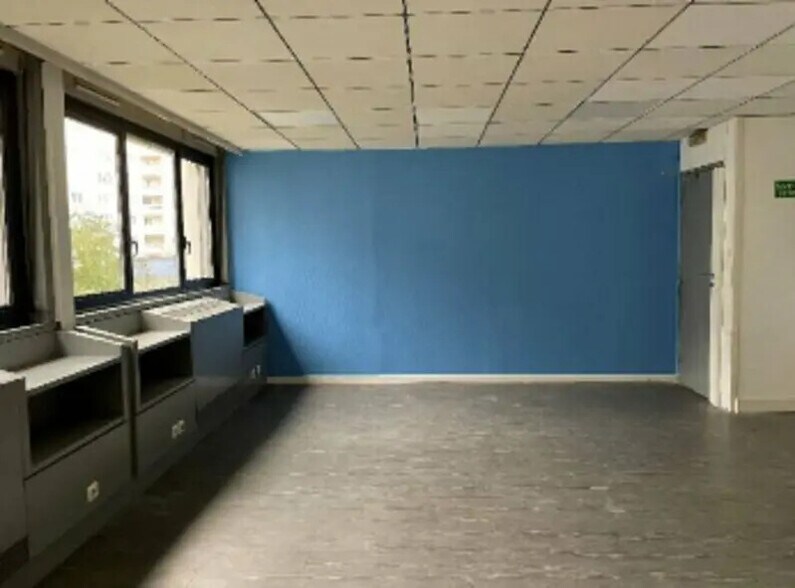 Bureau dans Villeurbanne à vendre - Photo intérieure - Image 2 de 7