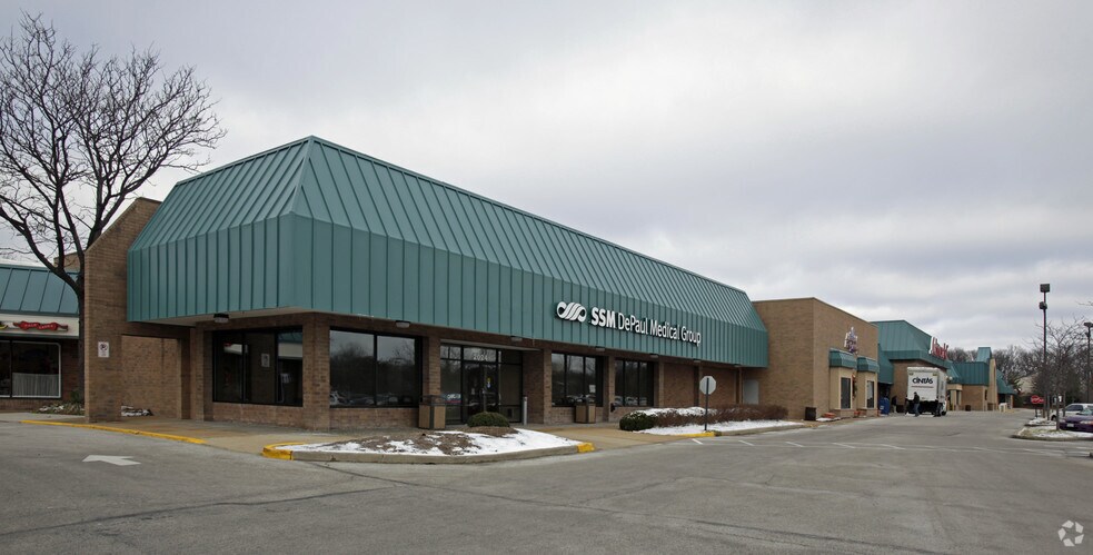 2000-2060 Dorsett Vlg, Maryland Heights, MO for lease - Building Photo - Image 1 of 3
