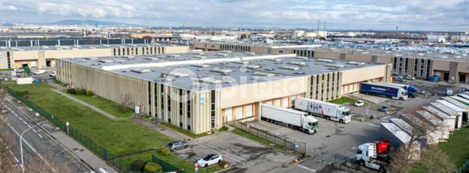 Flex in Corbas for lease - Building Photo - Image 1 of 3