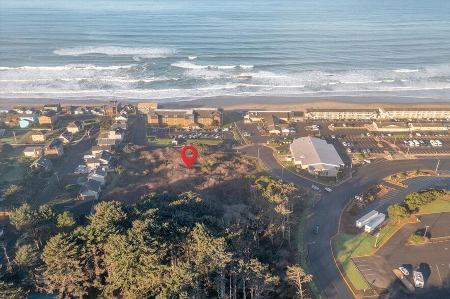 NW 40th Street, Lincoln City, OR à vendre - Photo du bâtiment - Image 3 de 8