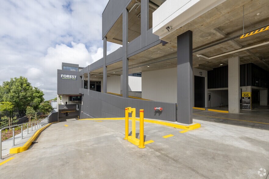 7 Rodborough Rd, Frenchs Forest à louer - Photo du bâtiment - Image 3 de 6
